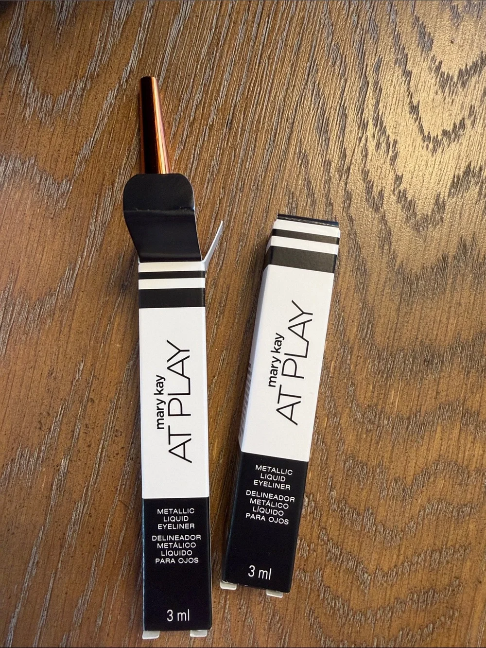 Mary Kay AT PLAY Metallic Liquid Eyeliner — Copper Metallic
